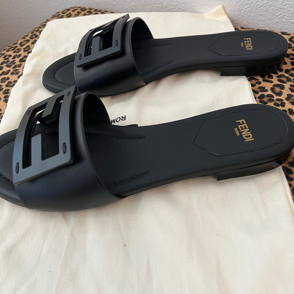 (SOLD) Fendi Baguette Slide Sandals - Picture 3 of 5